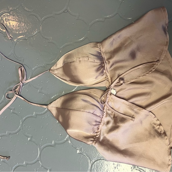 Garage tied top - Picture 2 of 4